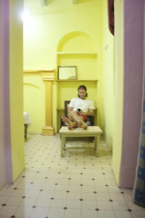 Yogi Lodge Varanasi Luaran gambar