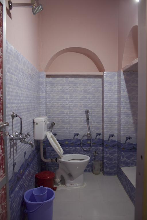 Yogi Lodge Varanasi Luaran gambar